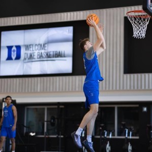 mk体育-准状元弗拉格闪耀纽约 篮网绝杀76人和他渐行渐远