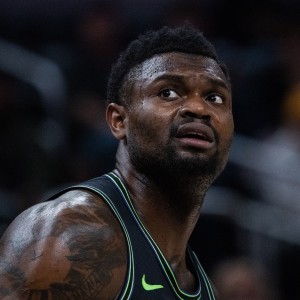 mk体育-率先发力！锡安首节出战6分钟 5中5贡献11分2助